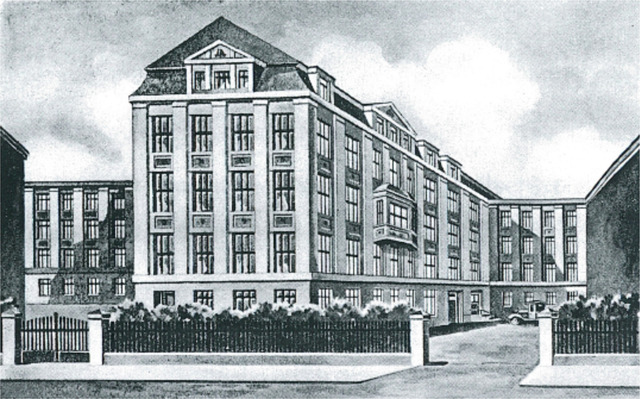 100 Jahre ehemaliges Tuchhaus Jaeger Berliner Str. 13/14